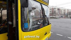 В Бресте рейсовый автобус сбил на переходе двух женщин