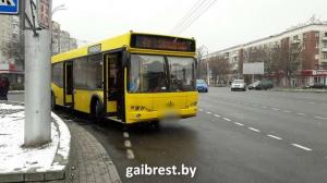 В Бресте рейсовый автобус сбил на переходе двух женщин 