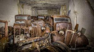Во Франции нашли спрятанные под землей автомобили 1930-х 