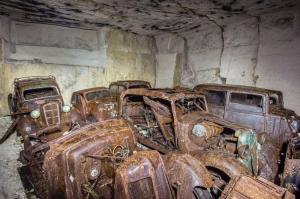 Во Франции нашли спрятанные под землей автомобили 1930-х 