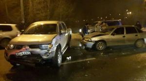Массовое ДТП из-за оторванного колеса произошло в Алматы: четверо пострадали