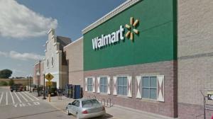 В Айове три человека погибли при въезде пикапа в супермаркет Walmart