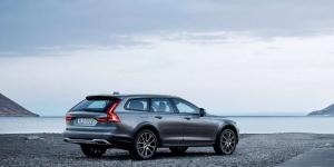 Рассекречены российские цены на Volvo V90 Cross Country 