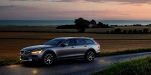 Рассекречены российские цены на Volvo V90 Cross Country 
