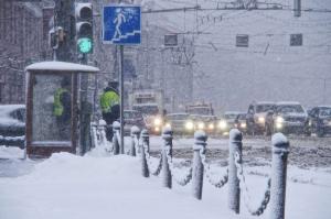 Из-за снегопада в Москве произошло более 100 аварий 