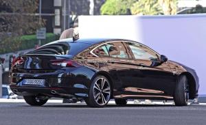 Шпионские снимки Opel Insignia 2018 года 