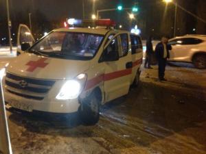 Фельдшер скорой помощи пострадал в ДТП в Астане