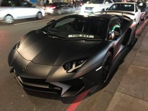 Студент разбил эксклюзивный Lamborghini Aventador SV Roadster 