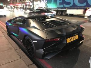 Студент разбил эксклюзивный Lamborghini Aventador SV Roadster 