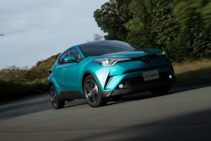 Toyota начала продажи C-HR в Японии 