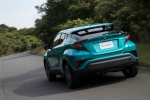 Toyota начала продажи C-HR в Японии 