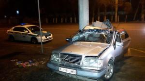 Два человека пострадали в жутком ДТП в Алматы 