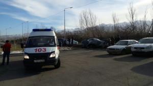 Три человека пострадали в крупном ДТП в Алматы 