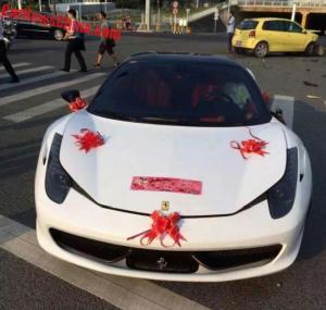 Свадебный Ferrari разбили в ДТП по пути в ЗАГС 