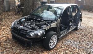 Американец почти полностью «раздел» свой дизельный Volkswagen Golf перед возвратом дилеру