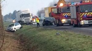Пять человек погибли в результате ДТП с участием 30 автомобилей во Франции 