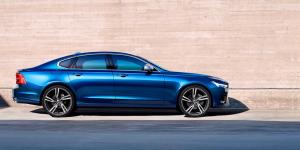 Volvo привезла в Россию спортивную версию седана S90 
