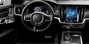 Volvo привезла в Россию спортивную версию седана S90 