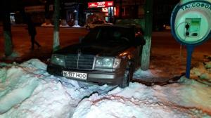 Водитель ехал по "встречке" и спровоцировал массовое ДТП в Алматы