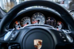 Porsche заплатит московской семье более 25 млн рублей за пожар