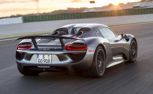 Суперкар Porsche 918 Spyder вновь отозван из-за брака 