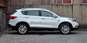 Dongfeng начнет продажи кроссовера DFM AX7
