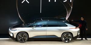 Китайский конкурент Tesla не сумел самостоятельно припарковаться