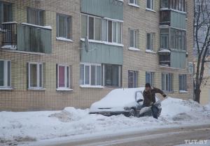 В столице пока не выдано ни одного штрафа за плохую уборку снега вокруг личной машины