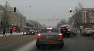 ДТП с внедорожником в центре Астаны: Пострадали два пешехода
