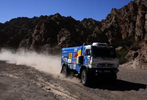 Дакар-2017: Экипажи «КАМАЗ-мастера» увеличивают отрыв от IVECO