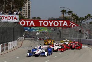 IndyCar ведёт переговоры с автопроизводителями