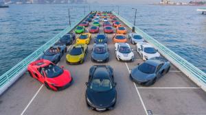 Парад суперкаров McLaren в Гонконге 