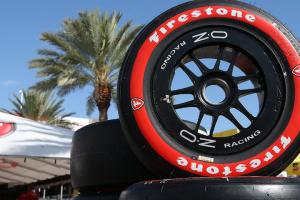 Firestone остаётся поставщиком шин серии IndyCar