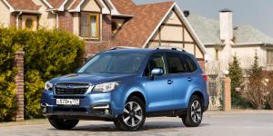 Subaru назвала российские цены на новые версии Forester и Outback