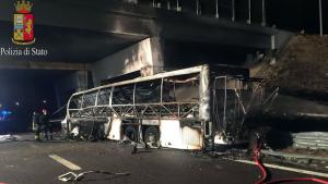 В ДТП с автобусом на севере Италии погибли 16 человек 