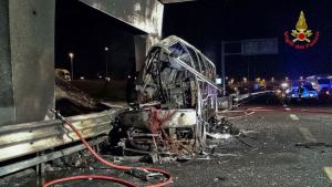 В ДТП с автобусом на севере Италии погибли 16 человек 