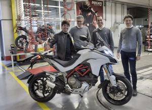 Карлос Чека стал покупателем первого мотоцикла Ducati Multistrada 2015