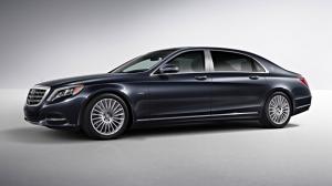 В 2016 году россияне купили почти 700 новых Maybach, 32 Ferrari и 25 Lamborghini