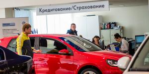 Россияне стали чаще покупать автомобили в кредит
