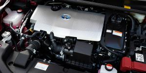 Toyota вернет на российский рынок гибридный Prius 