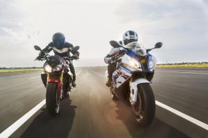 Отзыв мотоциклов BMW S1000RR 2016-2017 и BMW S1000R 2017