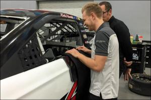 Магнуссен: Хотелось бы опробовать машину NASCAR