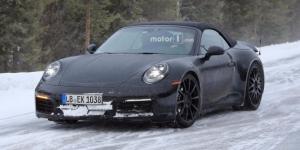 Кабриолет Porsche 911 2019 выехал на зимние испытания