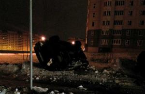 В Минске водитель на Ford, уходя от погони ГАИ, вылетел с дороги и несколько раз опрокинулся