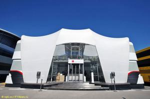 Беат Цендер рассказывает о логистике Sauber