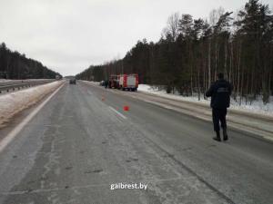 Семья из Пинска попала в ДТП под Ивацевичами: мама и 4-летняя дочь в больнице