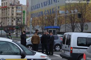 Сын Порошенко на бронированной BMW попал в аварию на Майдане 