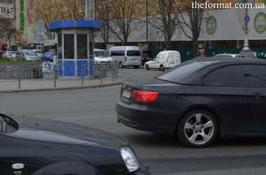 Сын Порошенко на бронированной BMW попал в аварию на Майдане 