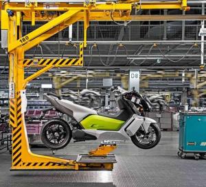 BMW запустили серийное производство электроскутеров C Evolution
