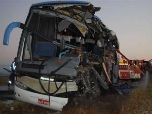 В Того автобус столкнулся с грузовиком, погибли 47 человек